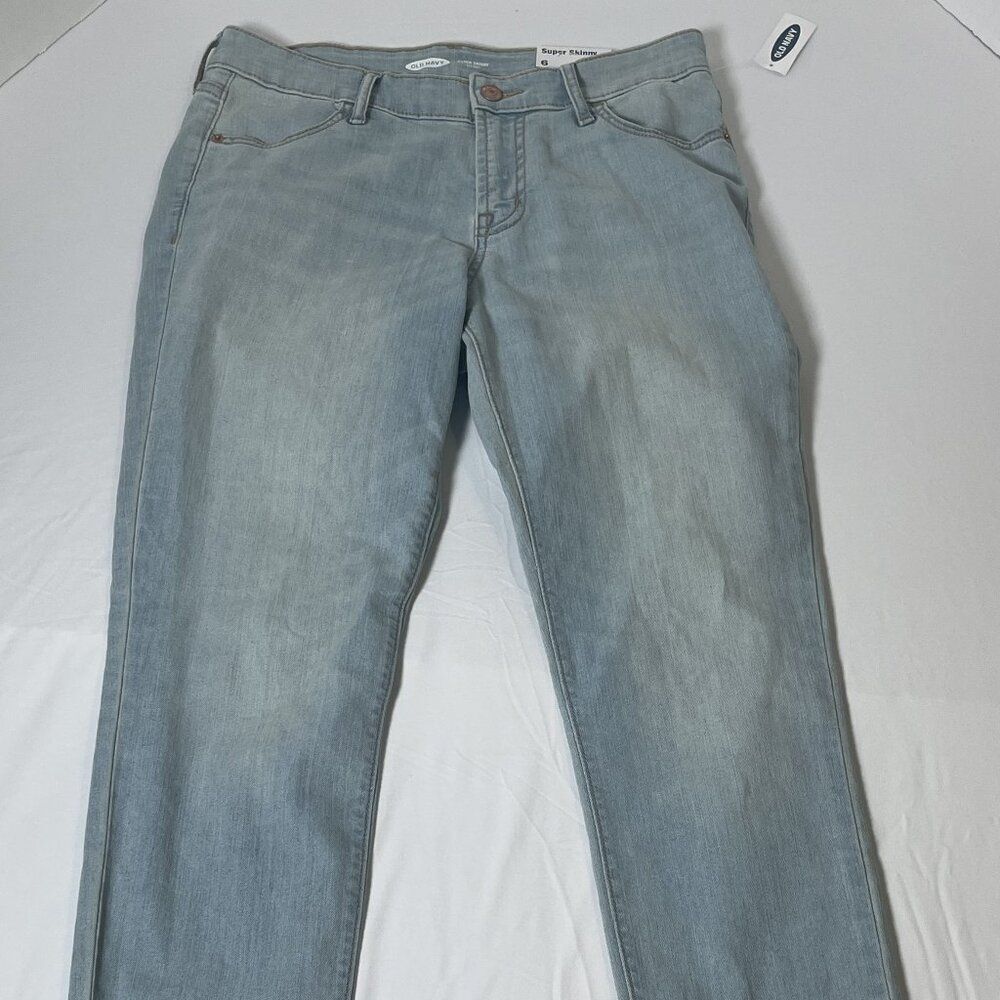 NWT Old Navy Jeans size 6   Super skinny mid rise